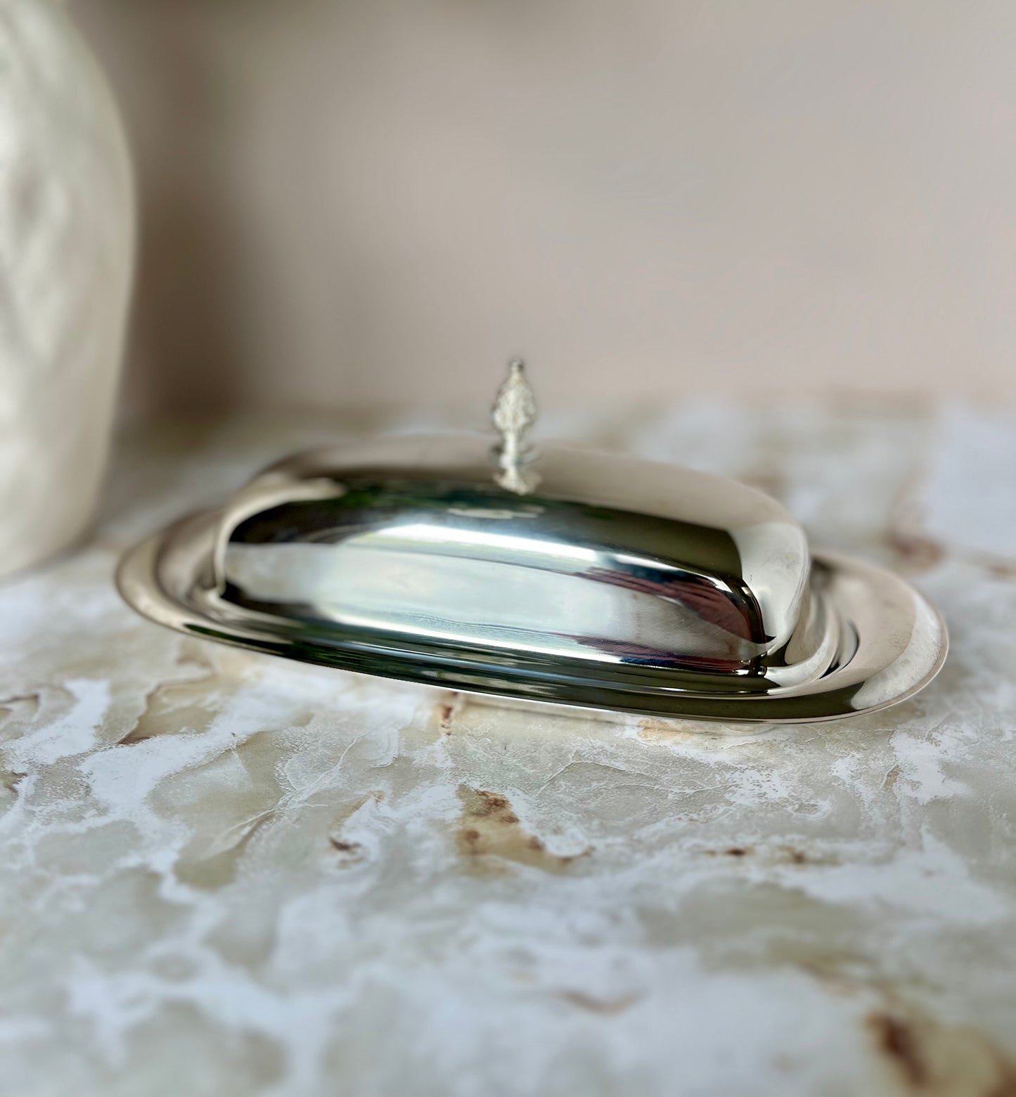 WM Rogers 987 Butter Dish