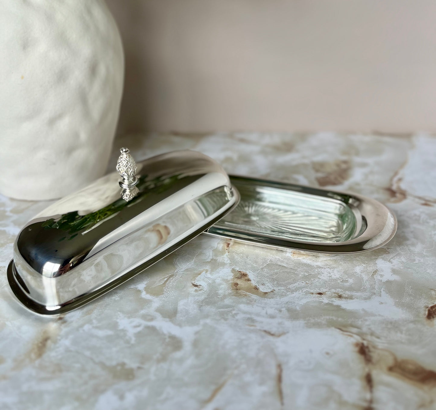 WM Rogers 987 Butter Dish